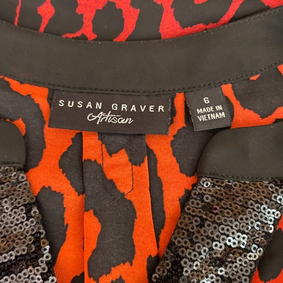 Susan Graver Animal Print Blouse Women's Size 6 Long Sleeve Embellished V Neck - Picture 6 of 7